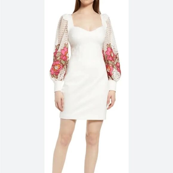 Elliatt Juke Embroidered Balloon Sleeve Mini Dress NWT Size Small - Picture 8 of 10